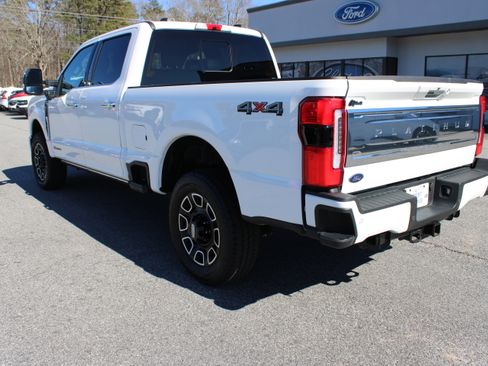 Used 2024 Ford F250 Platinum image 8