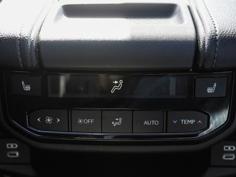 New 2026 Toyota Grand Highlander Limited image 32