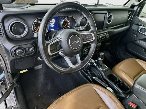 Used 2022 Jeep Gladiator Overland w/ Popular Equipment Package AWD/4WD image 29