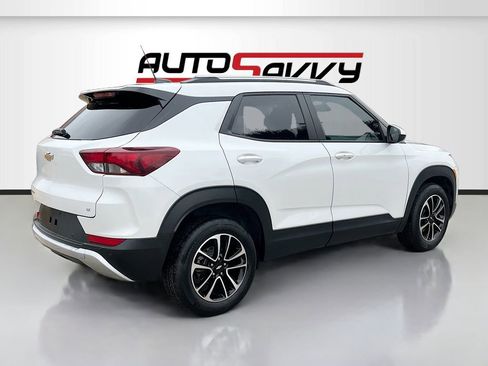 Used 2024 Chevrolet TrailBlazer LT w/ Driver Confidence Package image 7