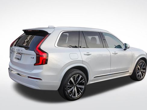 Certified 2025 Volvo XC90 B6 Core w/ Climate Package image 11