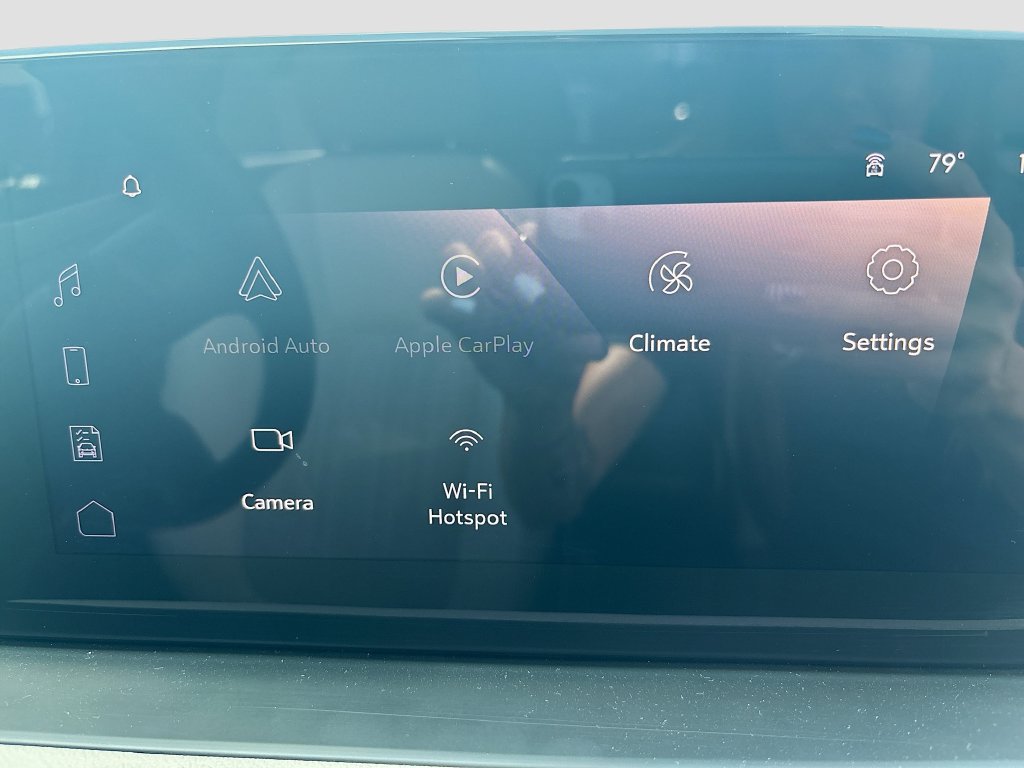 Used 2025 Buick Encore GX Avenir w/ Avenir Technology Package FWD image 29