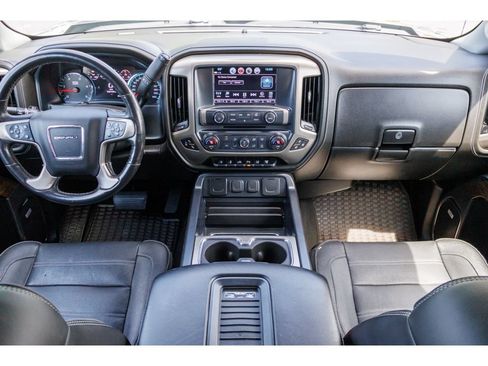Used 2018 GMC Sierra 2500 Denali w/ Duramax Plus Package AWD/4WD image 12