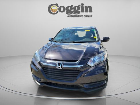 Used 2018 Honda HR-V LX image 14