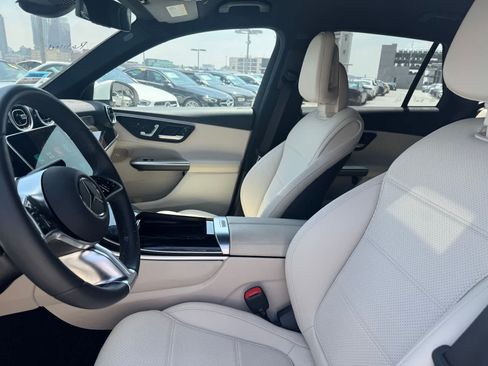 Certified 2026 Mercedes-Benz GLC 300 image 6