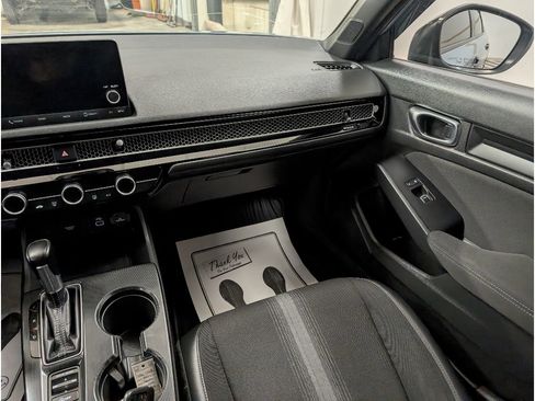 Used 2022 Honda Civic Sport image 12