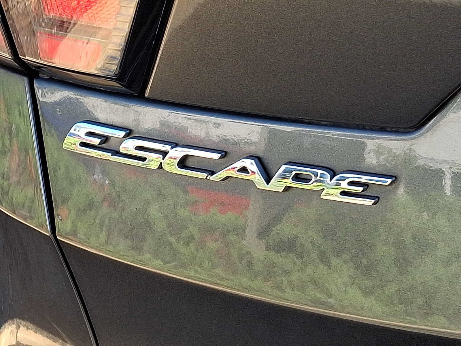 Used 2017 Ford Escape Titanium AWD/4WD image 28