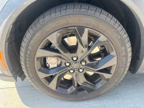 Used 2024 Ford Mustang Mach-E Select w/ Comfort Package Lite AWD/4WD image 4