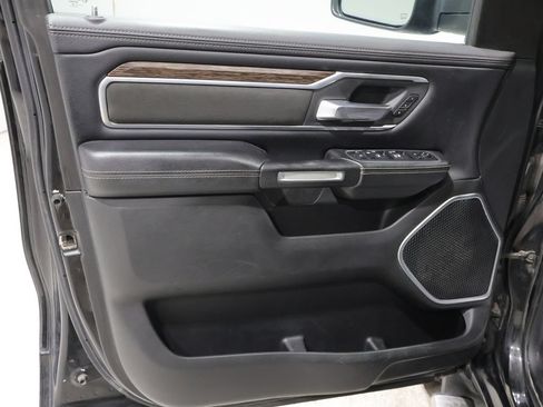 Used 2019 RAM 1500 Laramie AWD/4WD image 13