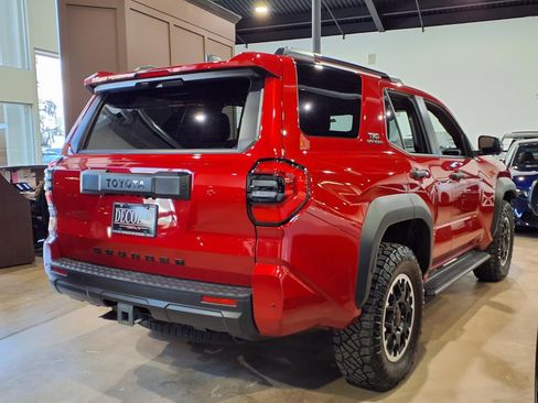 Used 2025 Toyota 4Runner TRD Off-Road Premium AWD/4WD image 6