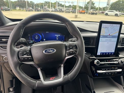 Used 2023 Ford Explorer ST w/ Equipment Group 401A AWD/4WD image 15