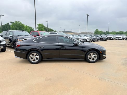 Used 2022 Hyundai Sonata SE w/ Cargo Package FWD image 4