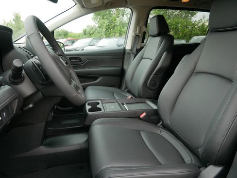 New 2026 Honda Odyssey EX-L image 9