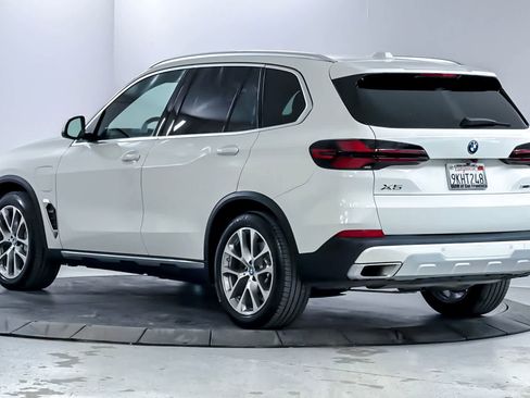 Used 2024 BMW X5 xDrive50e AWD/4WD image 6