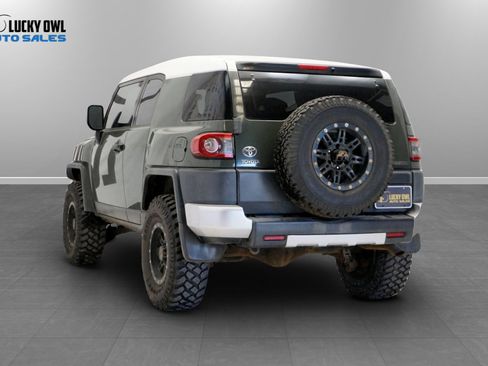 Used 2013 Toyota FJ Cruiser 4WD image 4