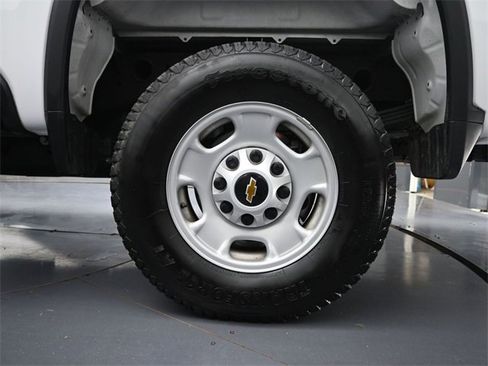 Used 2024 Chevrolet Silverado 2500 W/T w/ WT Convenience Package image 13