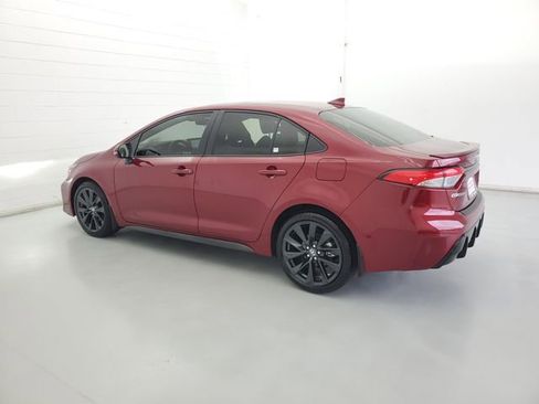 Used 2024 Toyota Corolla SE w/ SE Package image 7