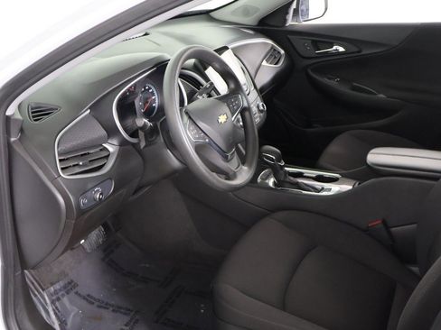 Used 2024 Chevrolet Malibu LT image 20