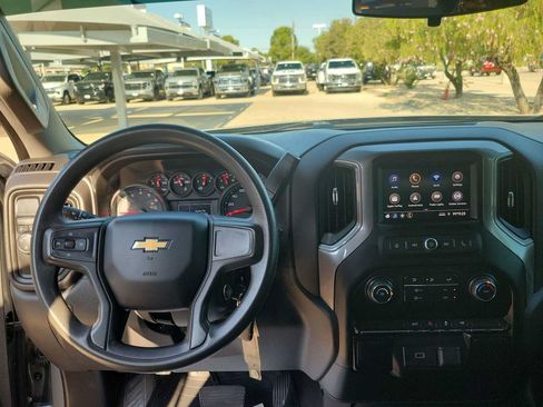 Used 2020 Chevrolet Silverado 1500 Custom w/ Custom Value Package RWD image 14