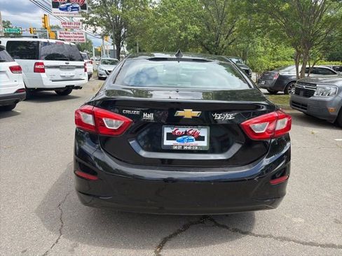 Used 2017 Chevrolet Cruze LS FWD image 5