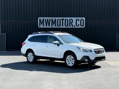 Used 2019 Subaru Outback 2.5i Premium image 1