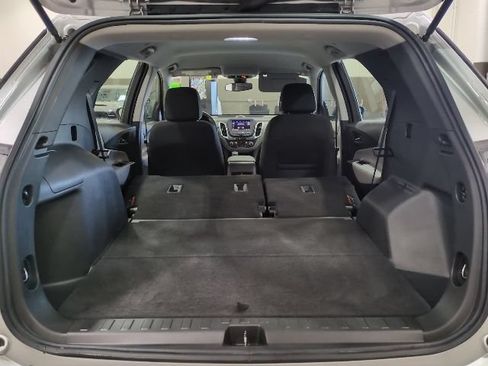 Used 2022 Chevrolet Equinox LS FWD image 18