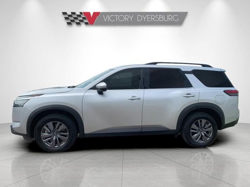 Used 2025 Nissan Pathfinder SV AWD/4WD image 7