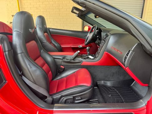 Used 2009 Chevrolet Corvette Convertible w/ Preferred Equipment Group RWD image 12