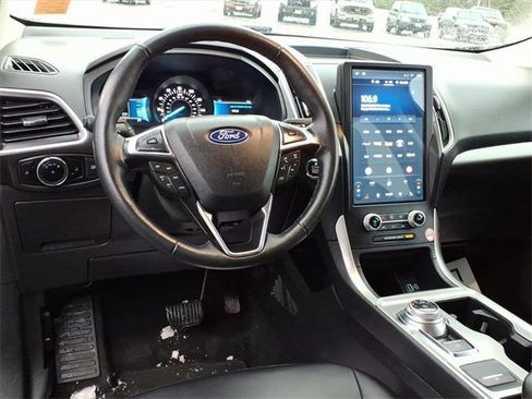 Used 2024 Ford Edge SEL image 12