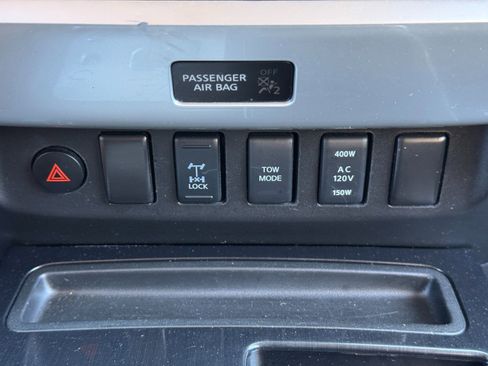 Used 2015 Nissan Titan PRO-4X image 27