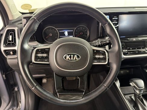 Used 2021 Kia Sorento S w/ Panoramic Sunroof Package AWD/4WD image 11