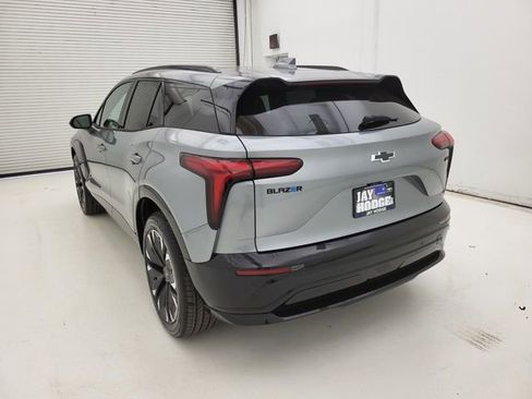New 2025 Chevrolet Blazer EV RS image 21