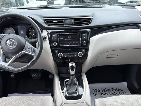 Used 2019 Nissan Rogue Sport SV AWD/4WD image 5