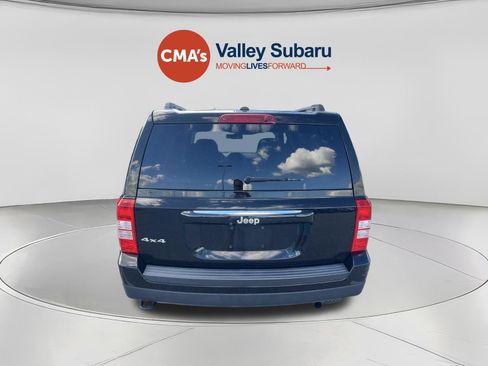 Used 2017 Jeep Patriot Sport w/ Power Value Group AWD/4WD image 4