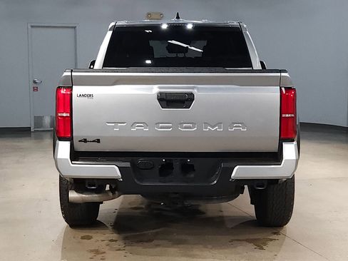 Used 2024 Toyota Tacoma TRD Off-Road AWD/4WD image 6