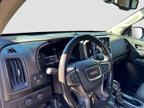 Used 2022 GMC Canyon AT4 image 9