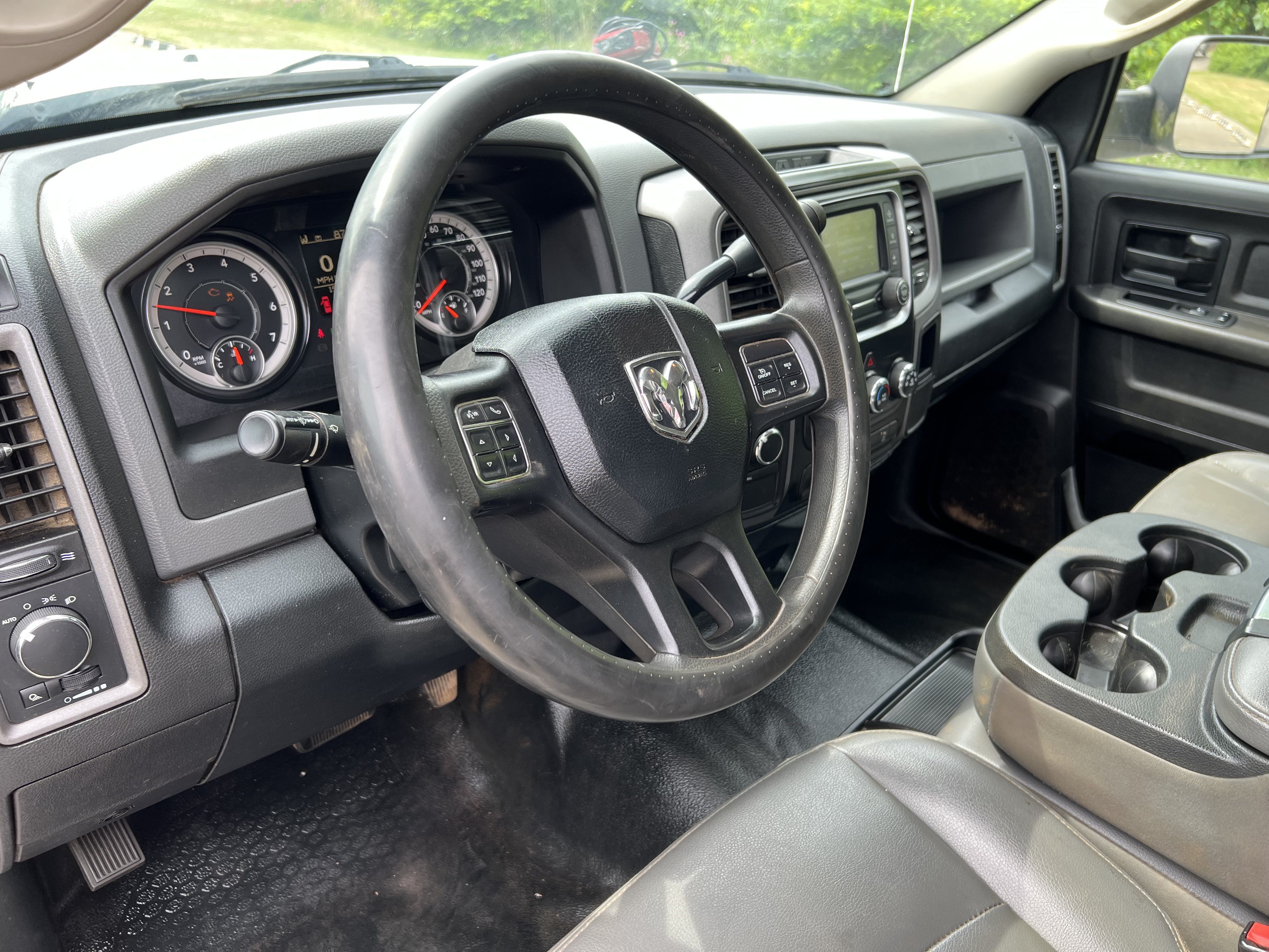 Used 2018 RAM 2500 Tradesman w/ Chrome Appearance Group AWD/4WD image 19
