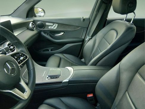 Used 2020 Mercedes-Benz GLC 300 4MATIC image 6