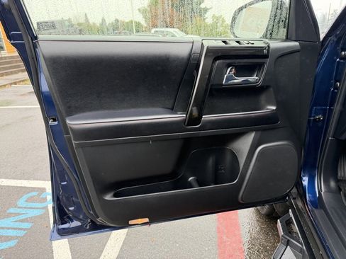 Used 2022 Toyota 4Runner TRD Off-Road Premium image 12