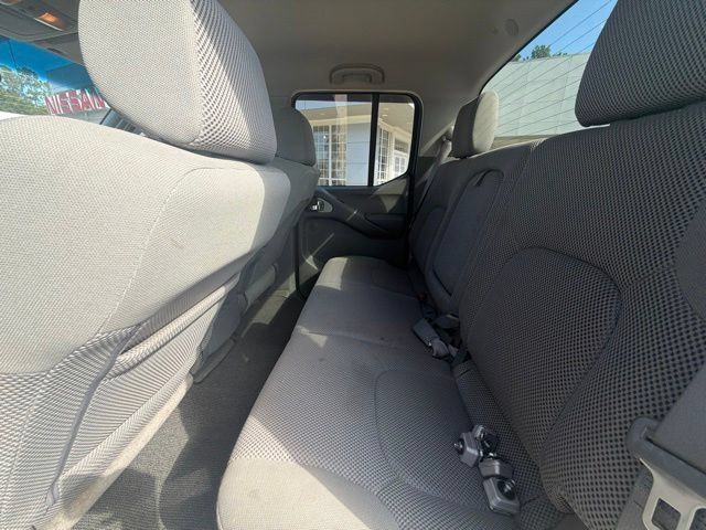 Used 2006 Nissan Frontier LE w/ (H01) Rockford Fosgate Pkg RWD image 12