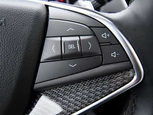 Used 2025 Cadillac XT5 Sportv w/ Technology Package AWD/4WD image 44