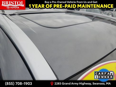 Used 2023 Toyota Highlander XLE AWD/4WD image 9