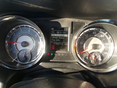 Used 2012 Chrysler Town & Country Touring-L w/ Trailer Tow Group image 19