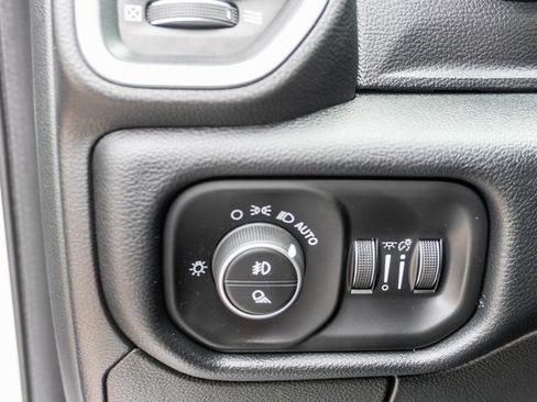 Used 2019 RAM 1500 Big Horn AWD/4WD image 20