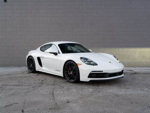 Certified 2024 Porsche 718 Cayman GT4 image 9