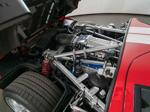 Used 2005 Ford GT image 27