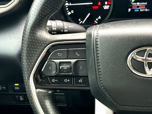 Used 2022 Toyota Tundra SR5 AWD/4WD image 17