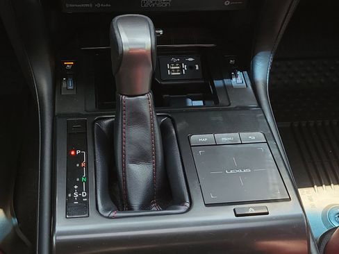 Used 2023 Lexus GX 460 Luxury w/ Accessory Package AWD/4WD image 16