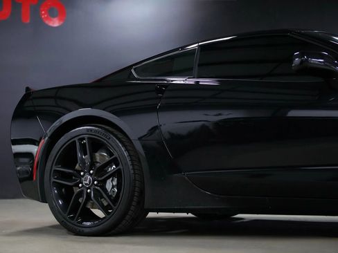 Used 2015 Chevrolet Corvette Stingray Coupe w/ ZF1 Appearance Package image 13