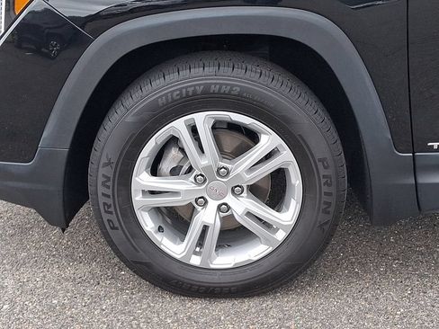 Used 2024 GMC Terrain SLE AWD/4WD image 8